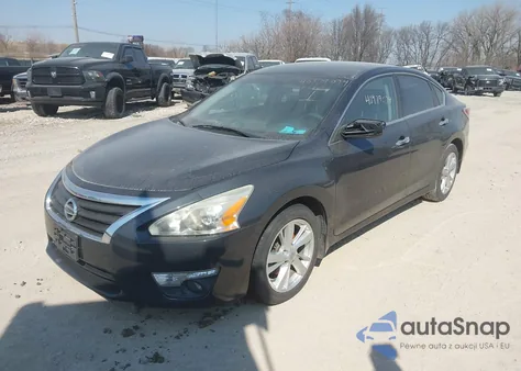 2015 Nissan Altima 2.5 z USA, uszkodzony, nr VIN 1N4AL3AP5FC244104